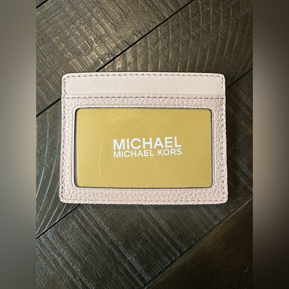 Michael Kors soft pink jet set travel wallet with ID slot. New with tags. - Picture 2 of 3